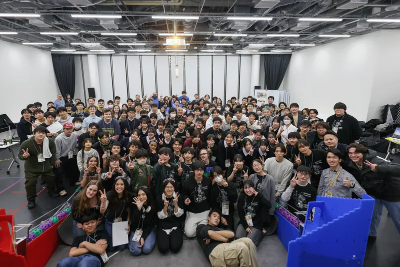 Participants, exhibitors and organizers gathered at the previous Sumida STEAM Fes